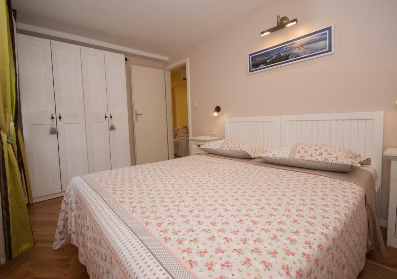 Apartman Maya Con Dios